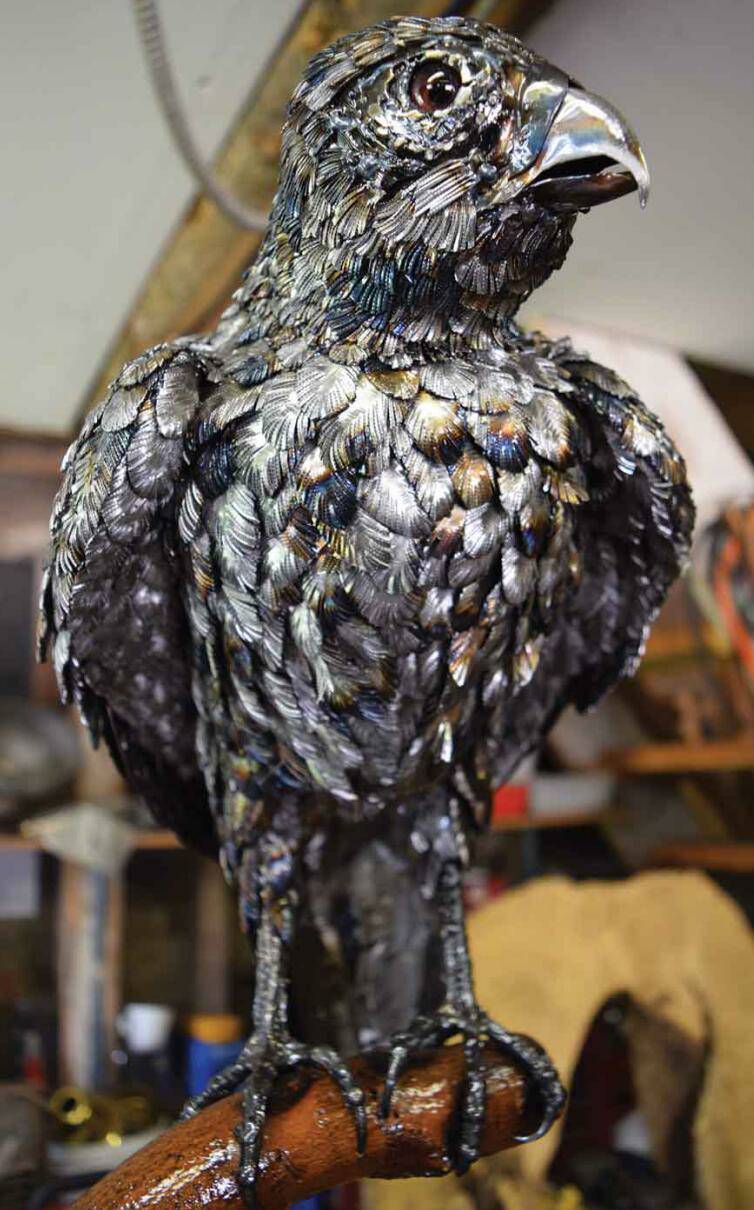 全球钣金新闻-金属制造狂：焊工制作动物的金属钣金-中国·618永利(集团)有限公司-官方网站