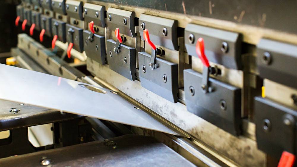 制作钣金加工项目都有哪些基础设备?-中国·618永利(集团)有限公司-官方网站 制作钣金加工项目都有哪些基础设备?-中国·618永利(集团)有限公司-官方网站