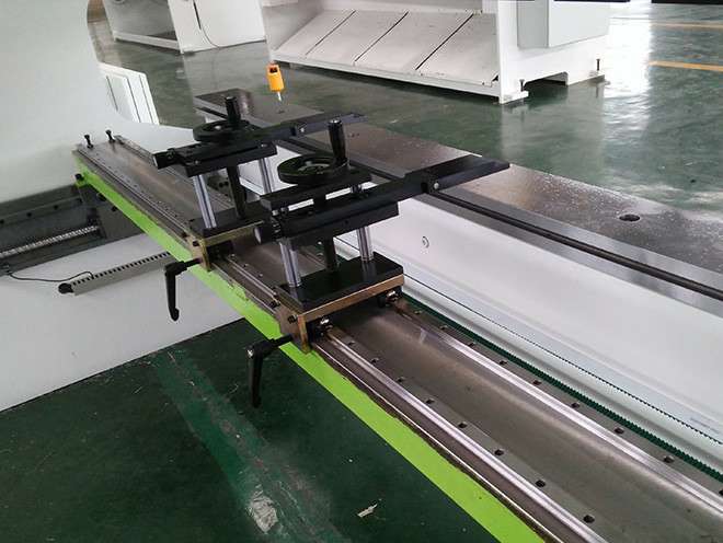 介绍钣金加工数控折弯机技巧-中国·618永利(集团)有限公司-官方网站 介绍钣金加工数控折弯机技巧-中国·618永利(集团)有限公司-官方网站